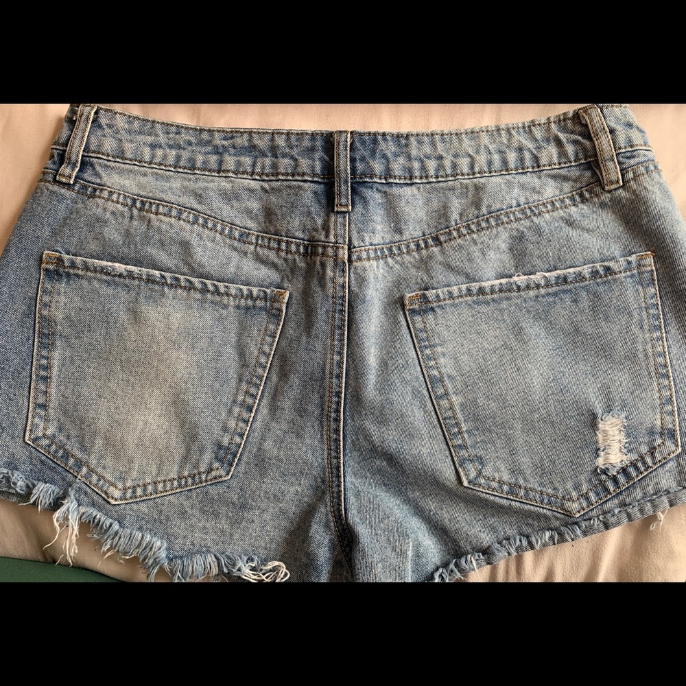 shorts - Picture 2 of 3